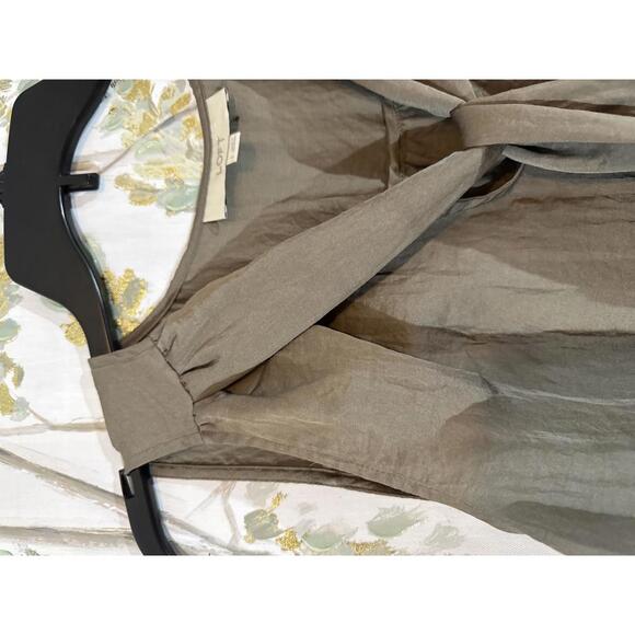 LOFT Sleeveless Women's Top with Bow Detail, Size Large - Picture 5 of 8